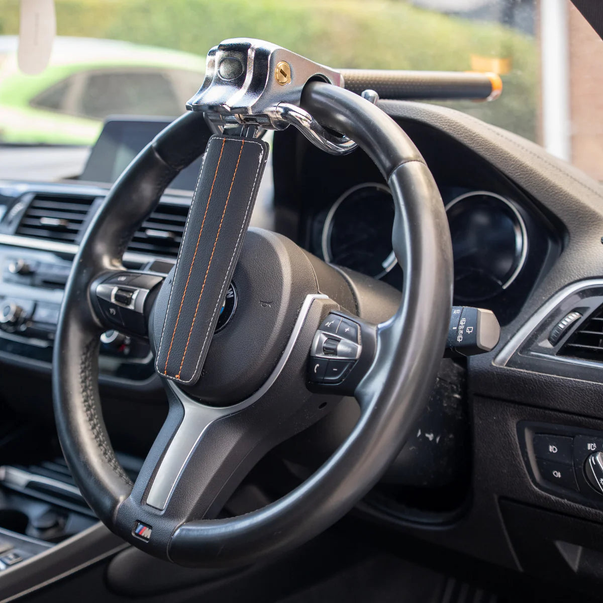 Axion Titanlock,  Steering Wheel Lock